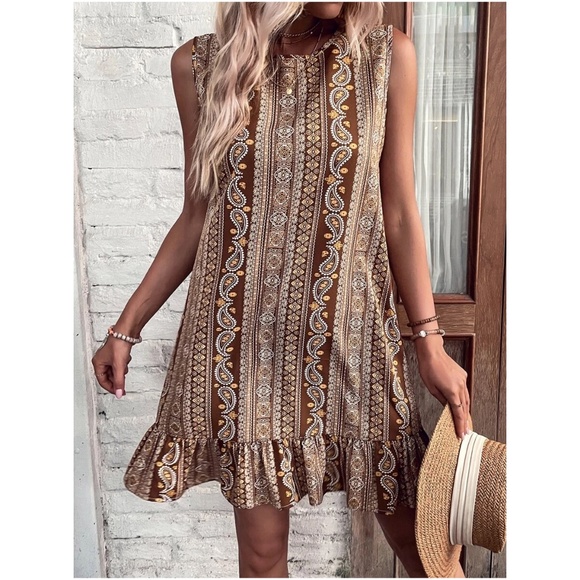BellanBlue Dresses & Skirts - Boho Paisley Print Sleeveless Ruffle Dress